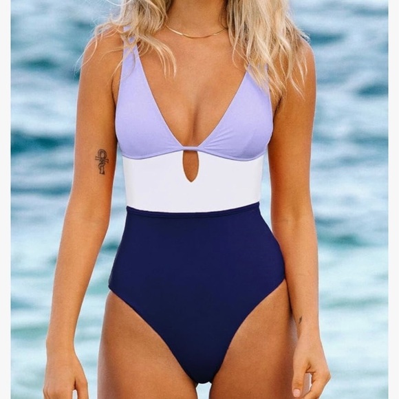 CUPSHE Women's Colorblock Keyhole Cutout One Piece Swimsuit Size XL - Picture 3 of 11